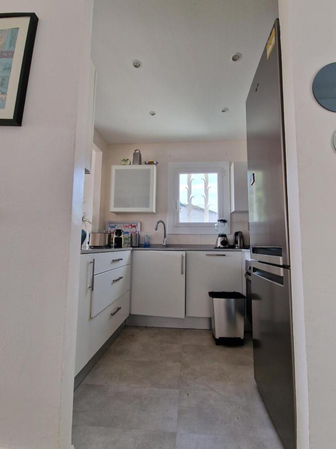 Claude Apartment
